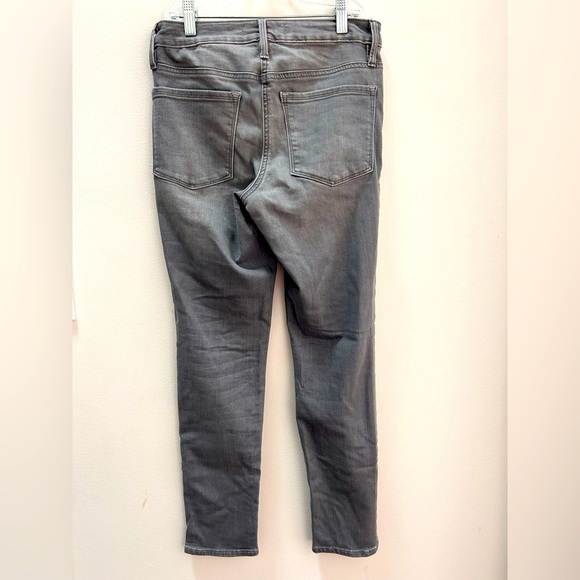 ATHLETA 4 petite grey jean - Picture 1 of 3
